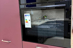 Backofen und Induktionsfeld